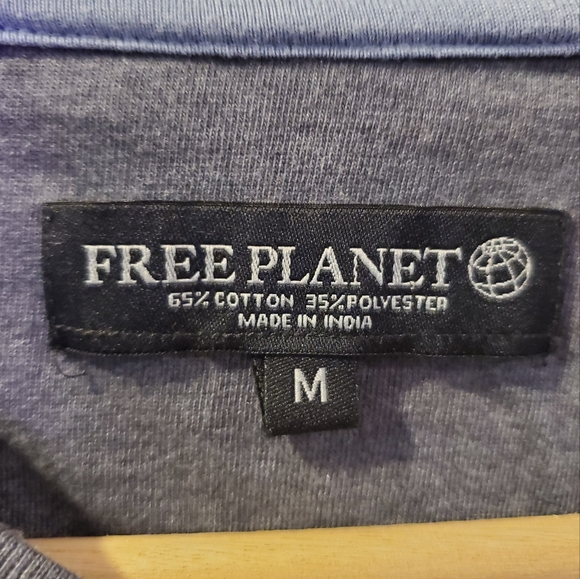 Free Planet color block blue & pink super soft tshirt. Med - Picture 3 of 4